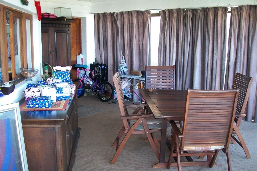 4 Bedroom Property for Sale in Wavecrest Eastern Cape